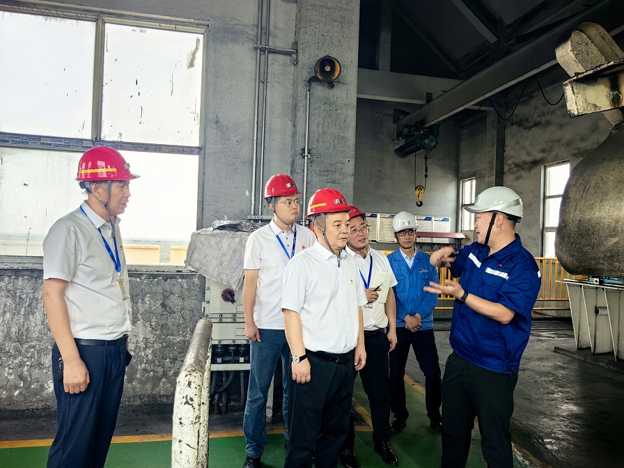 图（1） 走动式检查。。。。。。。超凡娱乐官网煤矿生产运营公司 万小波 提供.jpg