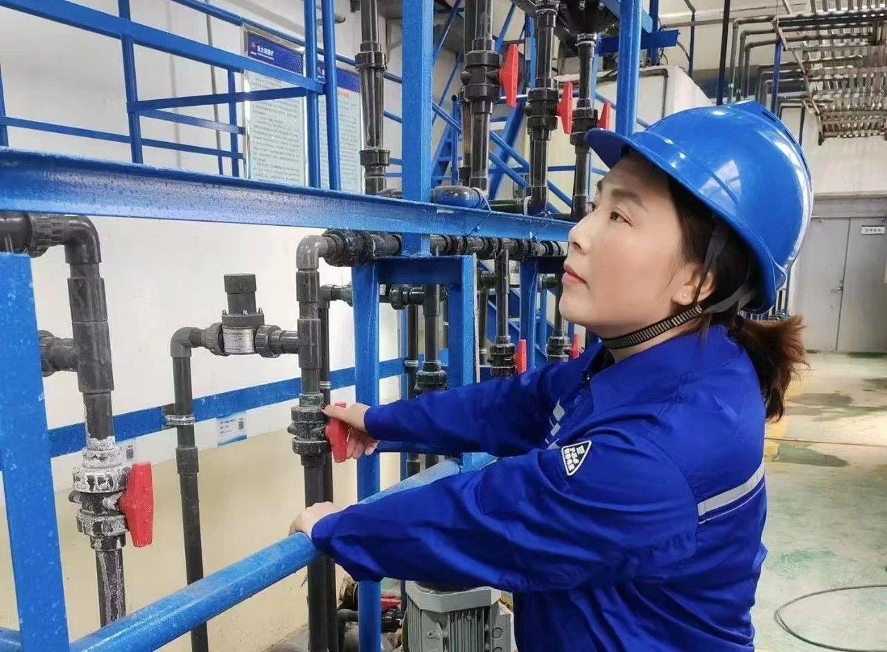 超凡娱乐-梦想照进现实,起劲成绩未来!